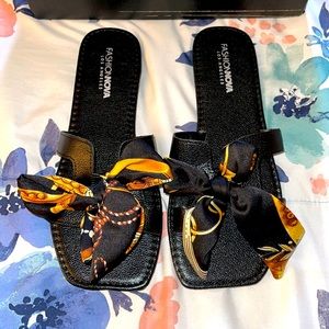 Women’s Slides *Brand New/Never Worn*